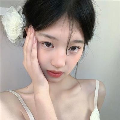 金发奇女